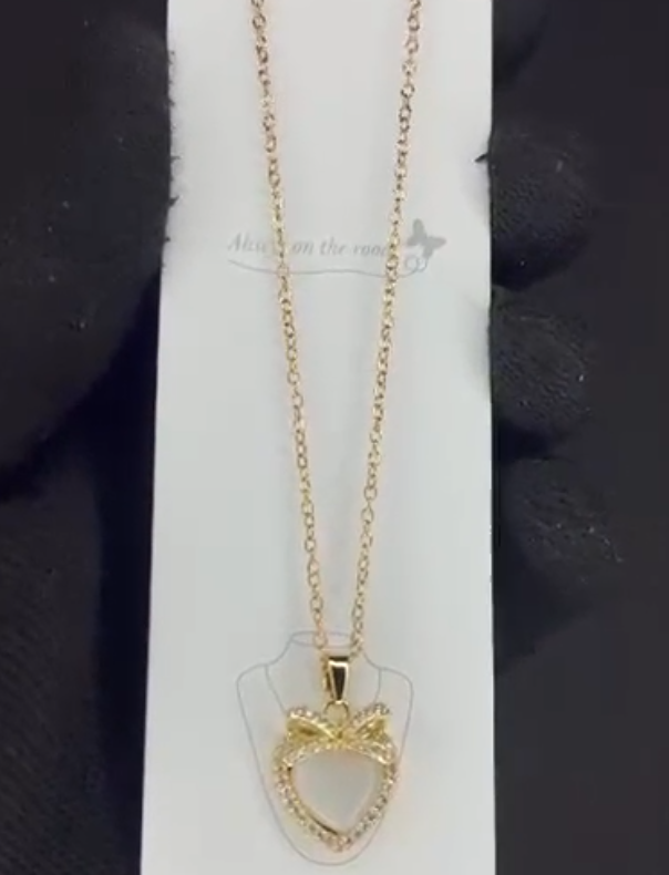 Moonlit Necklace 🤍