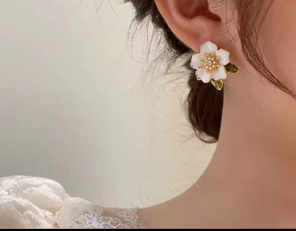 Camellia Earrings 🌿