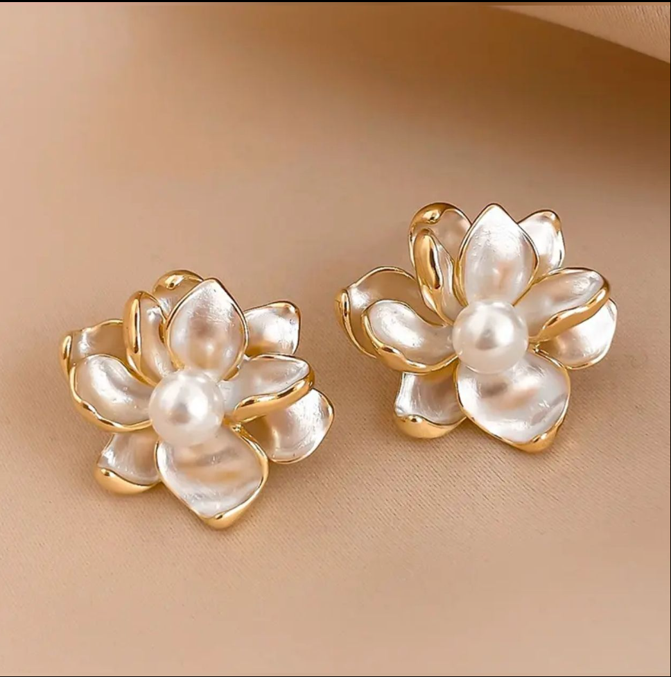 Magnolia Earrings 🌸