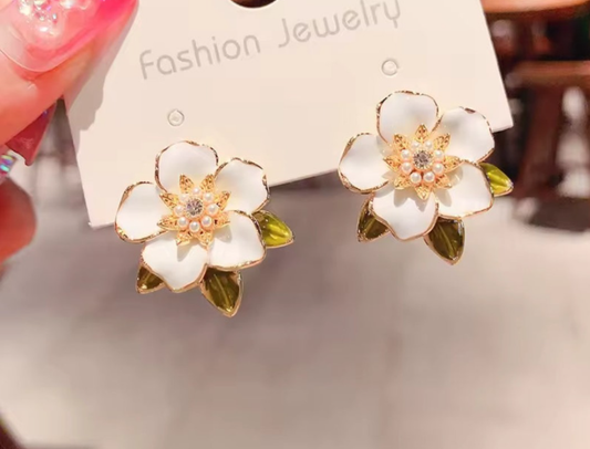 Camellia Earrings 🌿