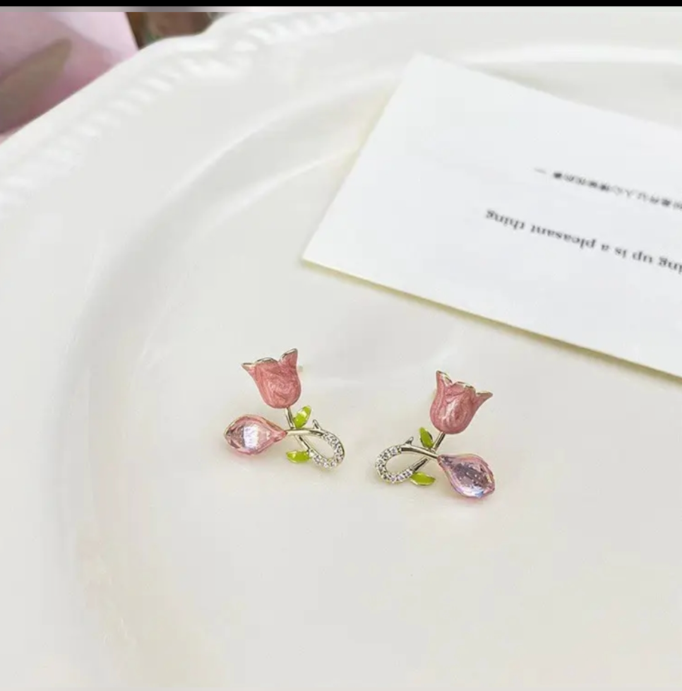 Tulip Earrings 🌷