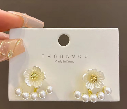 Jasmine Earrings 🌼